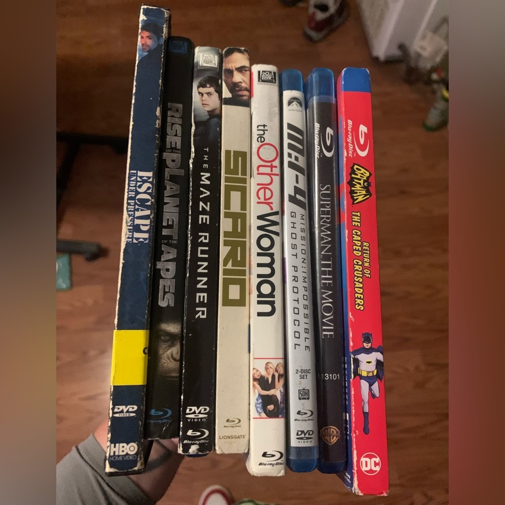 Set of 8 Blu-ray/DVD Movie Variety